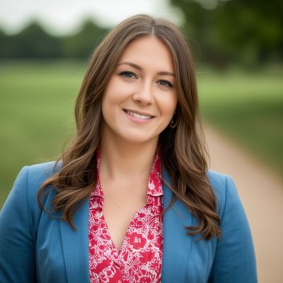 Professional portrait of Amanda W. from Godfrey, IL